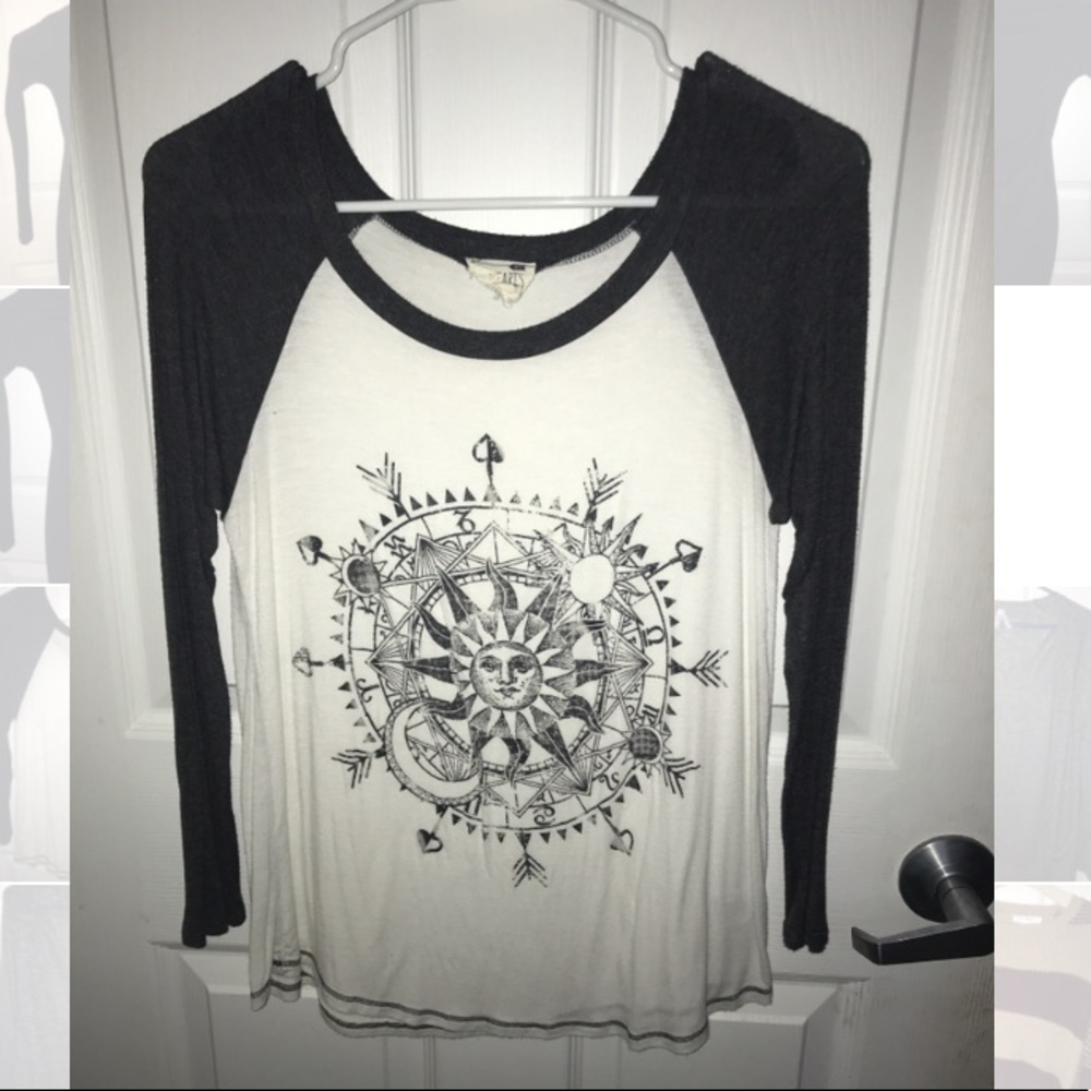 Long sleeve graphic shirt